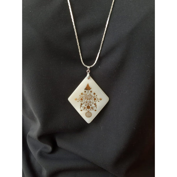 Mother of Pearl Necklace Gold Quadrangle Necklace