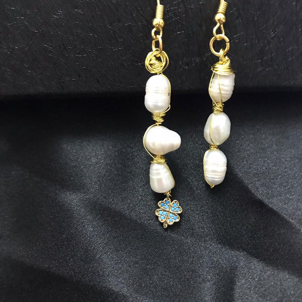 Natural Pearl Wire Wrape Earring